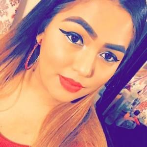 Meet your Posher, Marcela